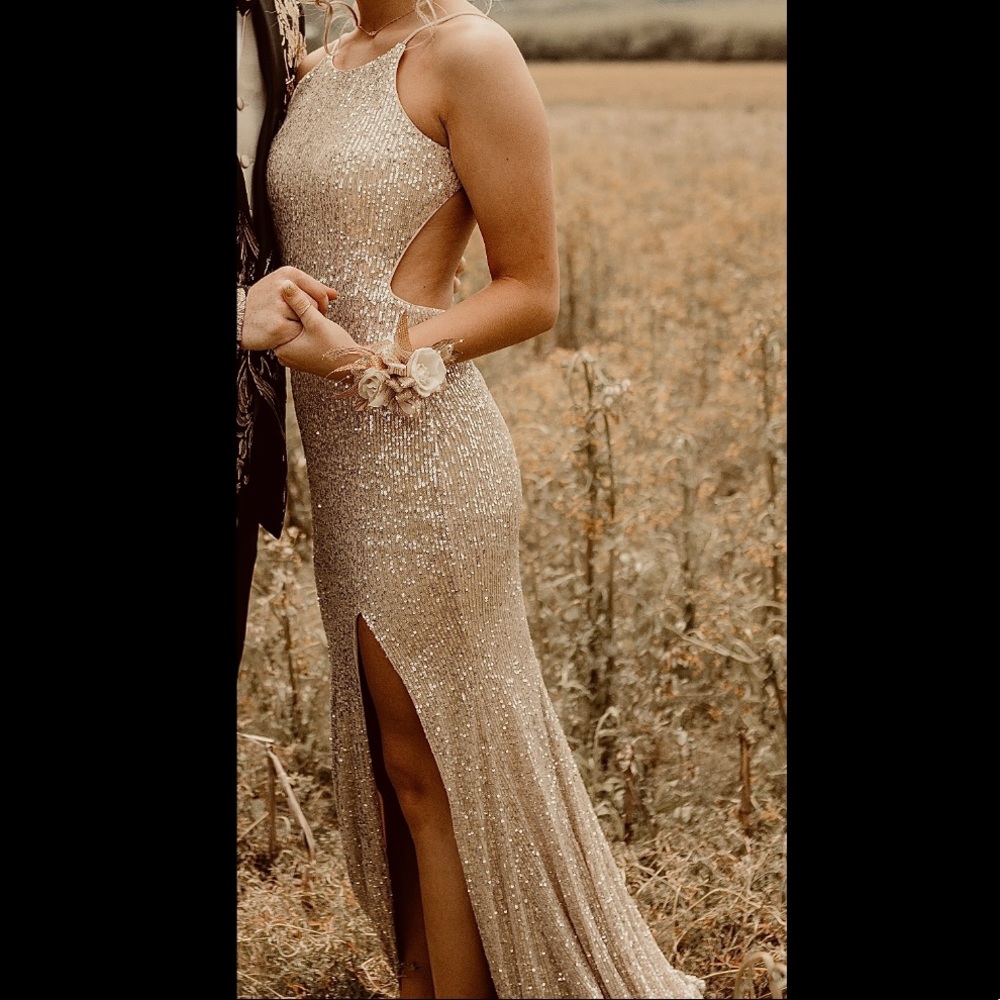 Prom dress